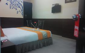 Al Lazeez Hotel